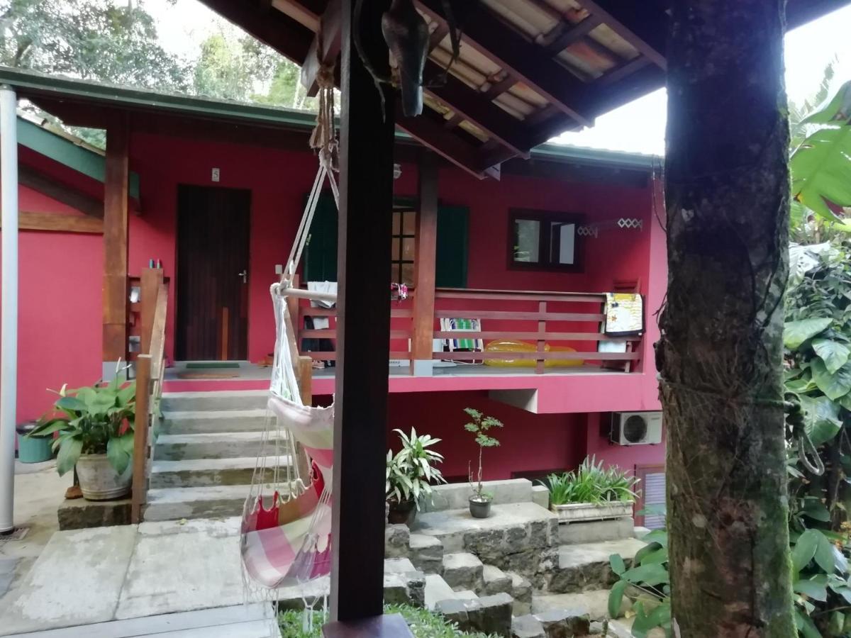 Villa Felix Suites E Chales Ubatuba Eksteriør billede